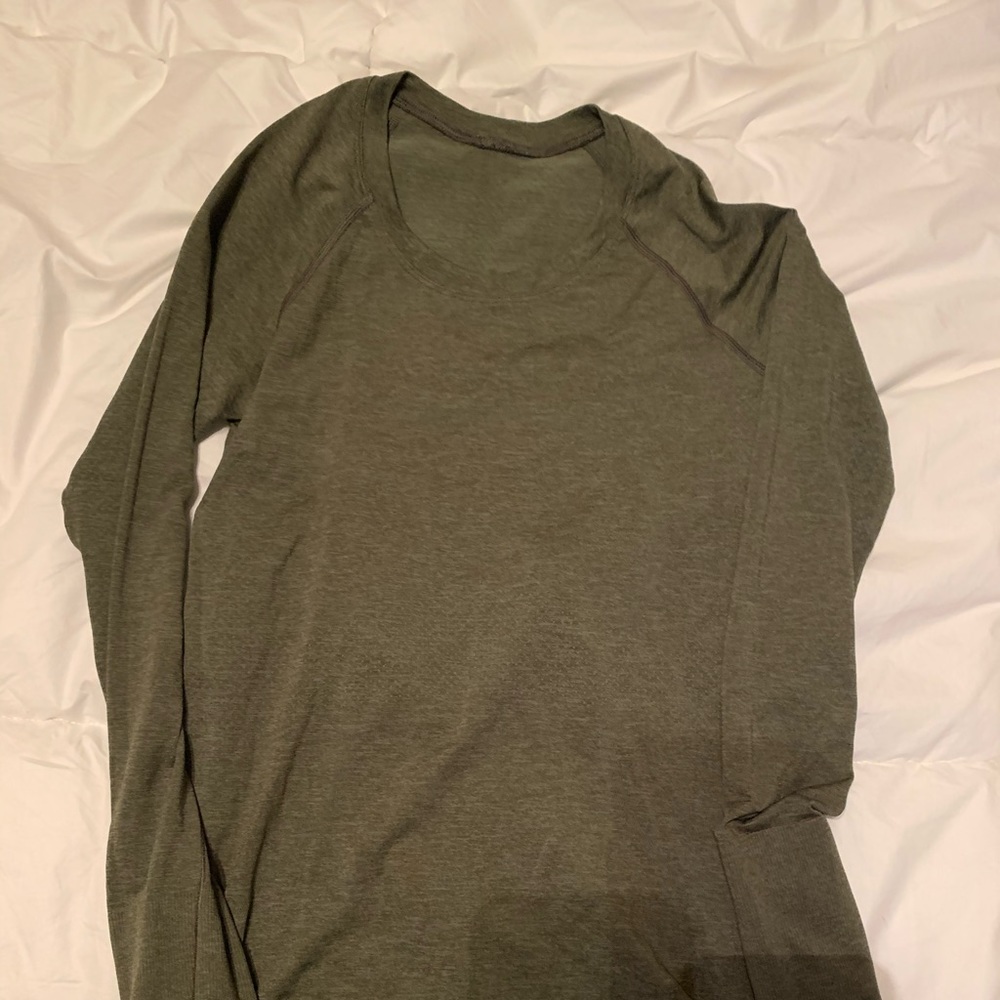 Military green Lululemon Swiftly